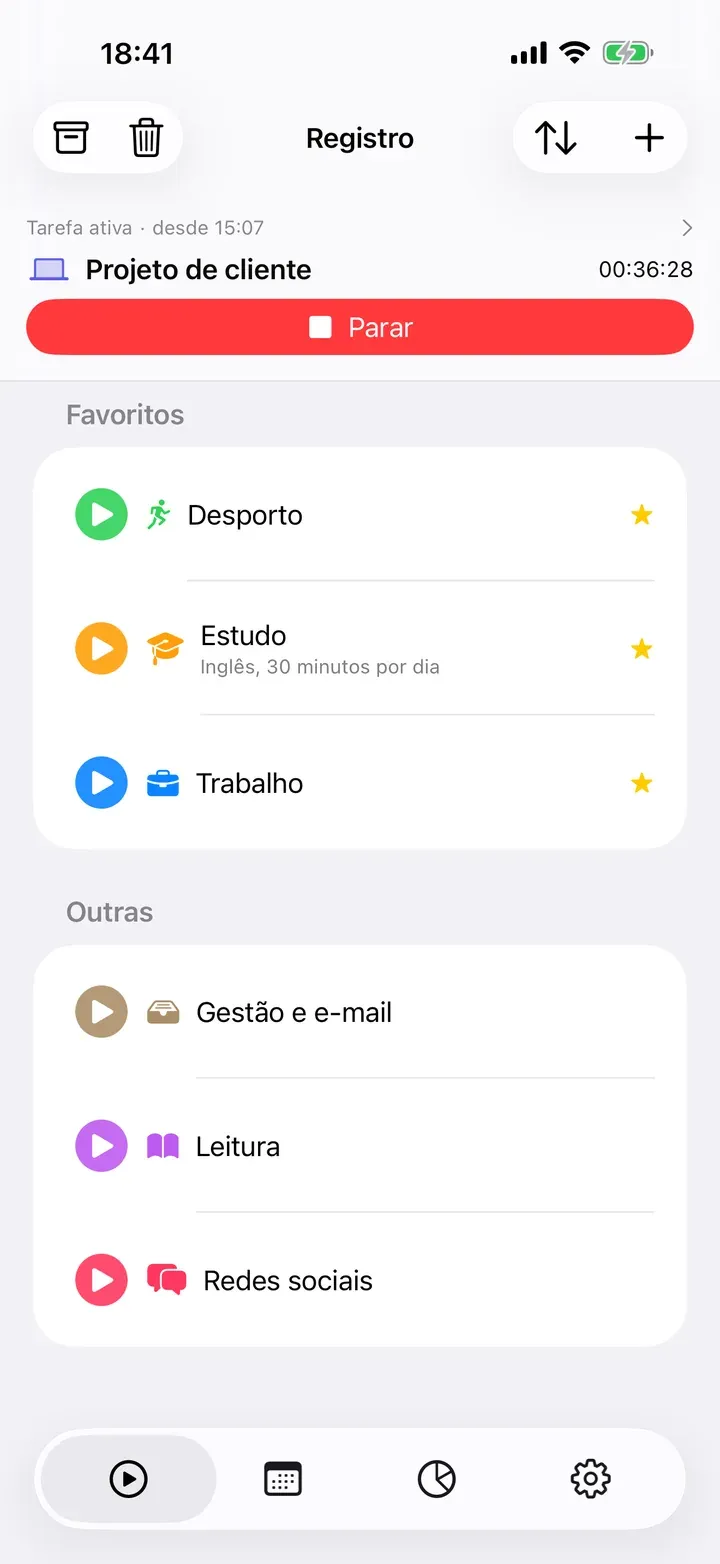 O separador Registro com uma tarefa em curso e os favoritos no topo